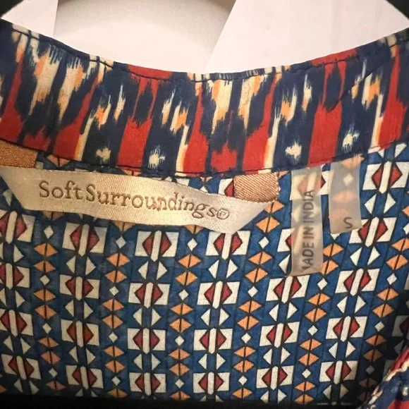 Soft surrounding BoHo top red, blue and beige size Small - Picture 4 of 6